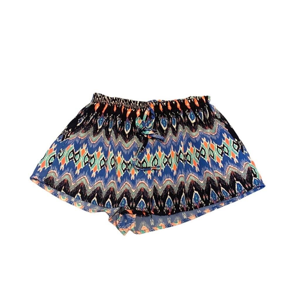 2 Hearts Dressy Shorts Geometric Pattern Size Small